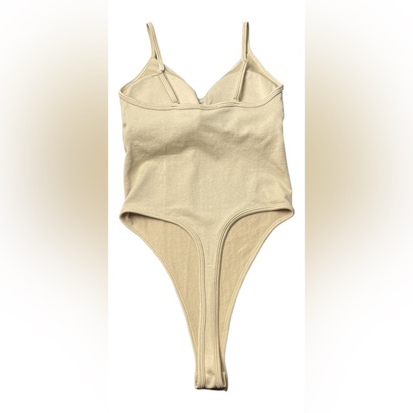 NWT No Boundaries Seamless V-Neck Bodysuit Tan XS - Picture 2 of 4